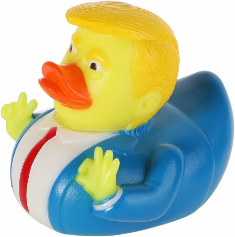 Fürdőjátékok | Duck Trump Gumi Trump Kukli fürdőkocka Szorító rajzfilm kacsa vicces híresség kacsa arany haj kék öltözék nyakék vízben lebegő gyűjthető autóra asztalra fürdőszobába Fürdőjátékok Fürdőjátékok