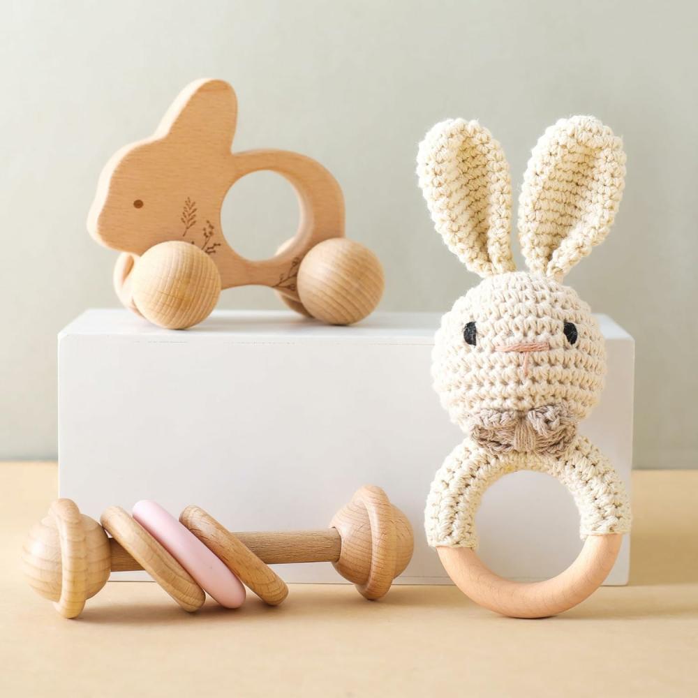 Rattles & Plush Rings | Fa babakacagó 3 db push autó kacagó készlet horgolás kacagó keringő fa Montessori játék újszülött, baba ajándék (Nyuszi kacagó) Rattles & Plush Rings Nyuszi csilizgető